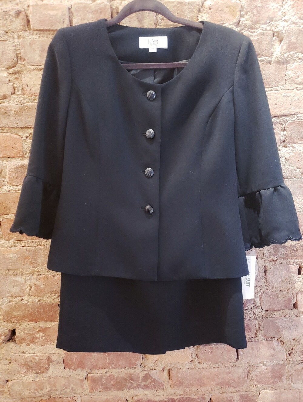 Elegant Le Suit Skirt Suit 2 piece Set